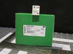 SCHNEIDER ELECTRIC RPM22BD Plug In Relay,8 Pins,Square,24VDC