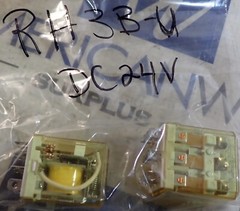 IDEC Relay RH3B-U DC24V Ice Cube Relay