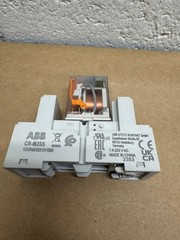 ABB CR-M2SS/ CR-M120C2L Socket/ Pluggable Interface Relay 120V *NEW*