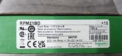 SCHNEIDER General Purpose Relay: Socket Mounted, 15 A Current Rating, 24V DC, 8