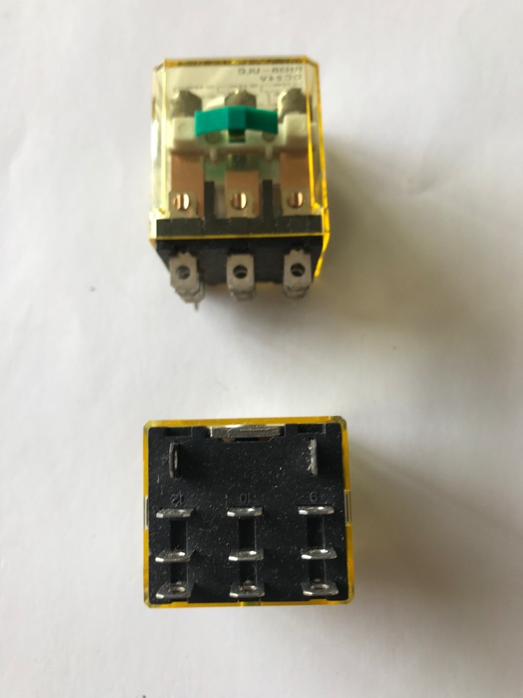 New Idec RH3B-U Relay DC24V Coil 10A 11-Pin Lot of 7- $40.00+$7.50 shipping.