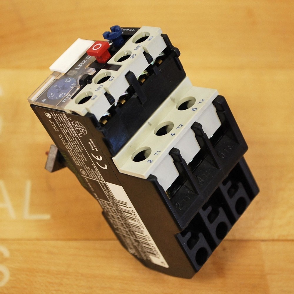 Telemecanique LR2 D1307 Thermal Overload Relay, 1.6 – 2.5 Amp – USED