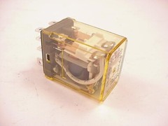 Idec RH2B-UL AC110-120V Relay Ships on the Same Day of the Purchase