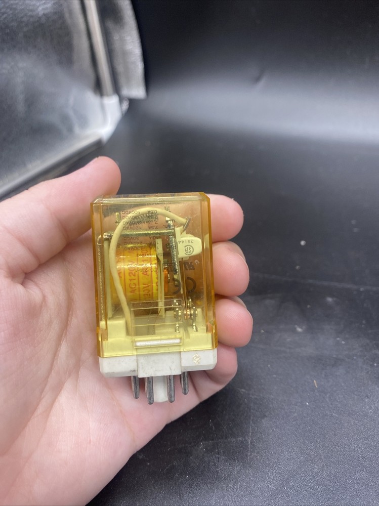 Idec Relay RR2P-U ACI20V. Free Shipping!!! Pre Owned!!! No Base!!!