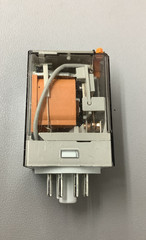 Lot of 3 Allen Bradley 700-HA32A1-3-4 Tube Base Relay 10A 120VAC (b552)