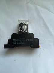 Omron Model: LY2N-D2 Relay with Base #2419H2