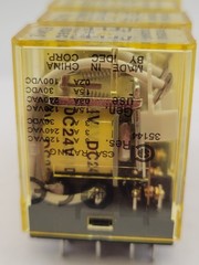 IDEC RY2S-U Plug-In Relay 4PC 24VDC Coil