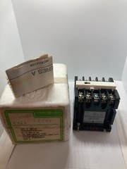 GENERAL ELECTRIC CR120AD02247AA RELAY 300V COIL 48VDC 10A 2NO/2NC NIB