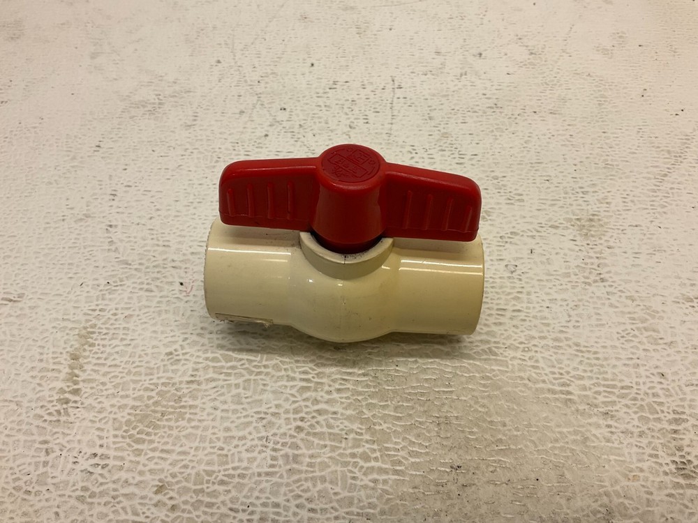 Mueller B&K 107-134 PVC Ball Valve 3/4″ 107134