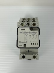 Allen-Bradley 700-HB33Z24 Relay Ser. E With 700-HN153 Base Ser. B – Lot of 2