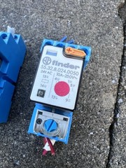 Finder Type 94.04 Base 55.32.8.024.0050 Relay And 86.30.0.024.0000 Timer (x2)
