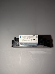 NEW GENUINE ALLEN-BRADLEY 700-HN121 SER A RELAY BASE W/ 700-HK36Z24 SER B RELAY