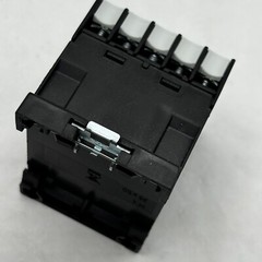 LOT OF 2 EATON DIL ER-22 XTRM10A22 MINI CONTROL RELAY MOELLER 220V 50HZ 🎯