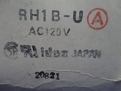 Idec RH1B-U Relay 120V