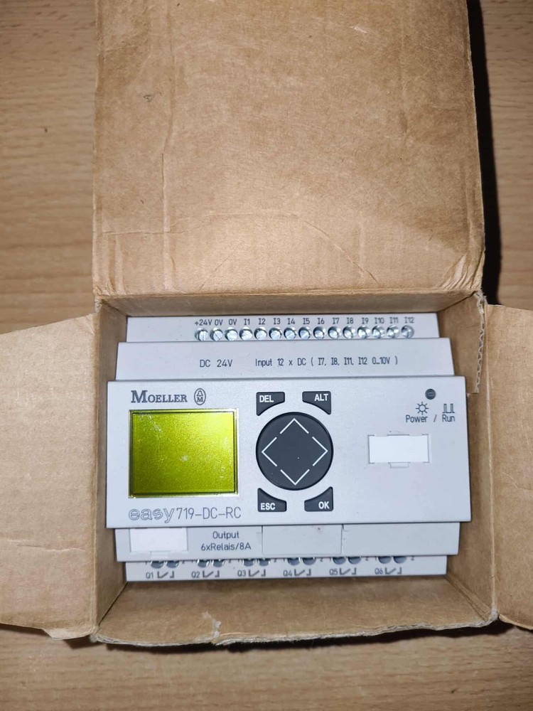 EASY719-DC-RC PROGRAMMABLE RELAY