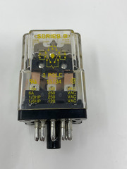 Square D Co. 8501KPD13V53 Round Plug In Power Relay 24V 10A Series 0 3P