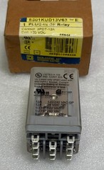 Square D Plug-In Relay 3PDT 125 VDC 12A Industrial Control 8501KUD13V63