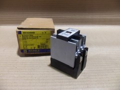 New Square D 8501X02V02 AC Control Relay Series A Open Type 120V 60Hz / 110V 50H
