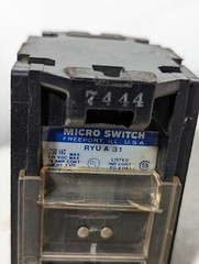 Micro Switch RYUA31, 250VAC max, 125VDC max, 10A cont