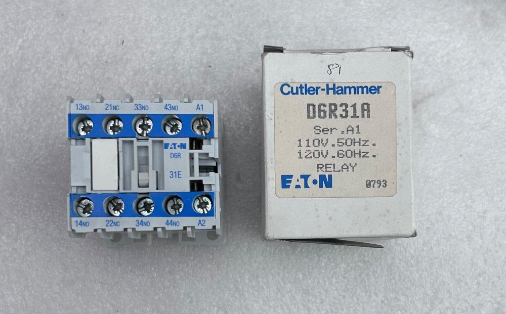 CUTLER HAMMER D6R31A / (NEW IN BOX)