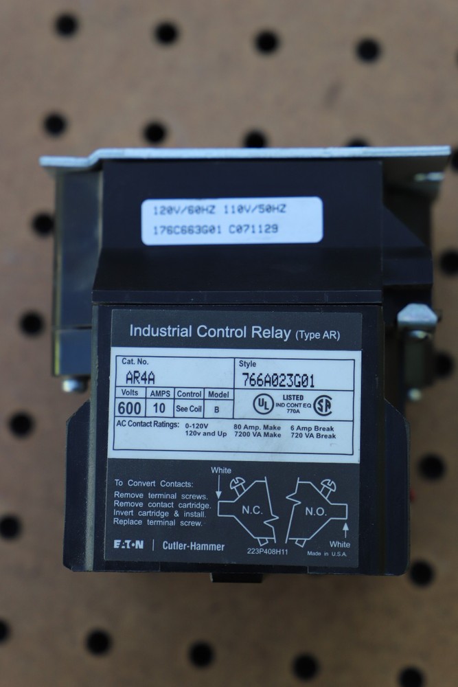 CUTLER-HAMMER AR4A CONTROL RELAY 600V 10A MODEL B 766A023G01