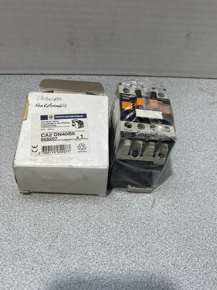 NIB Telemecanique Control Relay CA2DN40B6