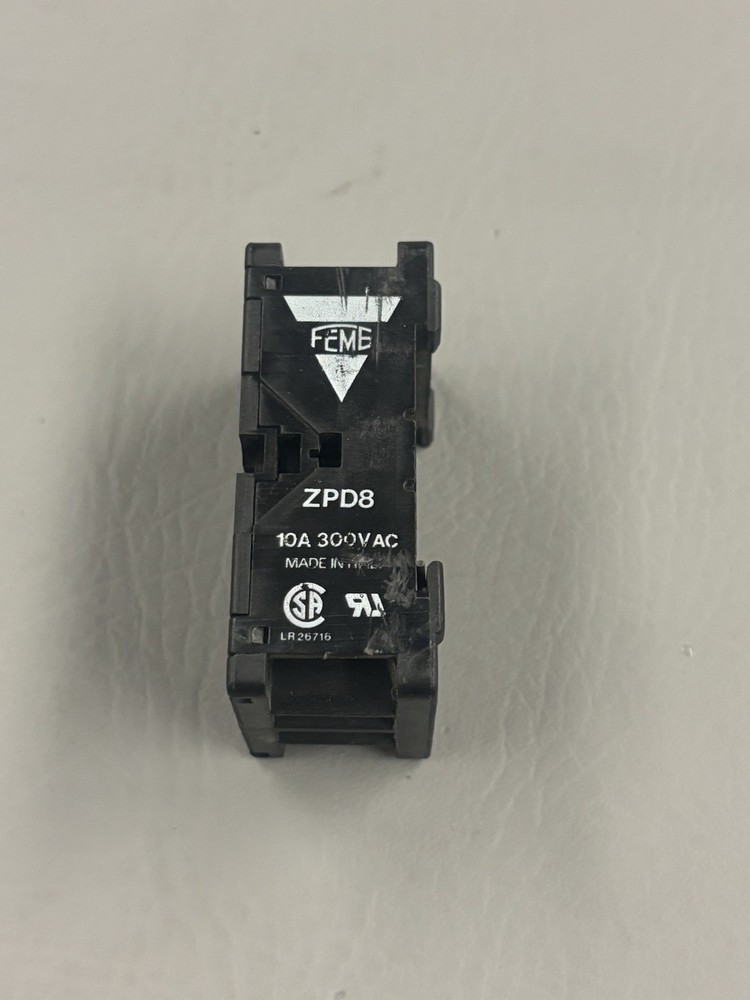 FEME ZPD 8 Relay Socket