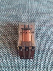 Siemens V23016-D0006-A101 Miniature Power Relay 24V DC 15A 300V SPDT Working Uni