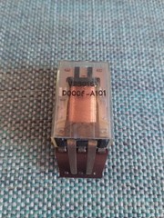 Siemens V23016-D0006-A101 Miniature Power Relay 24V DC 15A 300V SPDT Working Uni