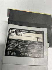 Square D Industrial Control Relay Class 8501 Type X0 42 SER. A AC-264