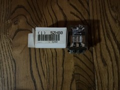 Omron MJN3CF-AC120 General Purpose Power Relay. 3 Pole Double Throw Relay