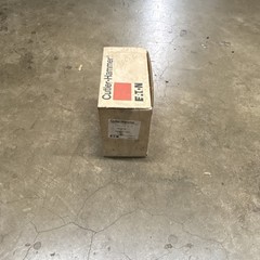 Cutler-Hammer D80JE21A Series A2 Pneumatic Timer Relay 110-120V AC 20A DPDT
