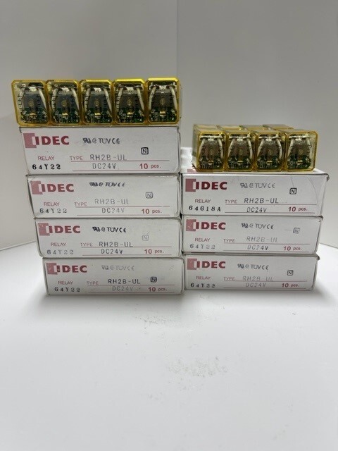 IDEC RH2B-UL-DC24V DPDT 8-BLADE 10A Power Relay w/ Indicator