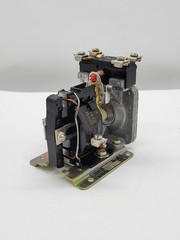 Square D 9050 A0-1D AC Pneumatic Timing Relay 15A 600V Series C 120/110V Coil