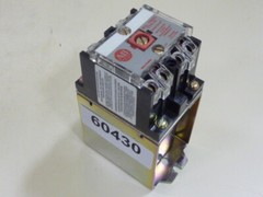 ALLEN BRADLEY DC Relay 700DC-PK400Z24 SER D Used #92990