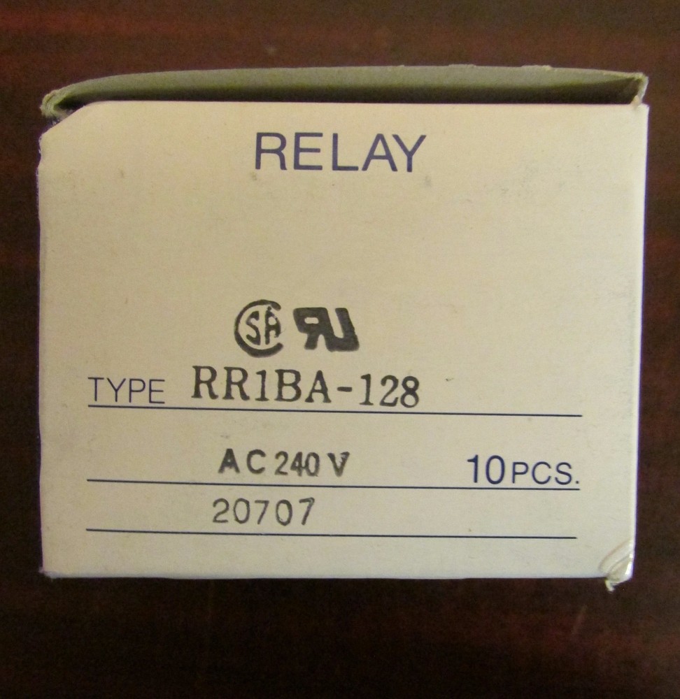 IDEC IZUMI SPDT Relay 240 VAC 7-10 Amp RR1BA 128
