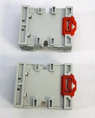 LOT OF 2 SIEMENS # 3TX7144-1E2 SOCKET 15A 300V 8 PIN OCTAL TERMINAL RELAY