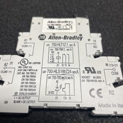 ALLEN BRADLEY 700-HLT1Z SER A RELAY BASE WITH 700-TBR24 SER A RELAY (st1028)