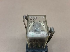 Omron MY4N-D2 Relay 24VDC Coil 14 Pin Relay 24 VDC W/Base #1059B9*AD