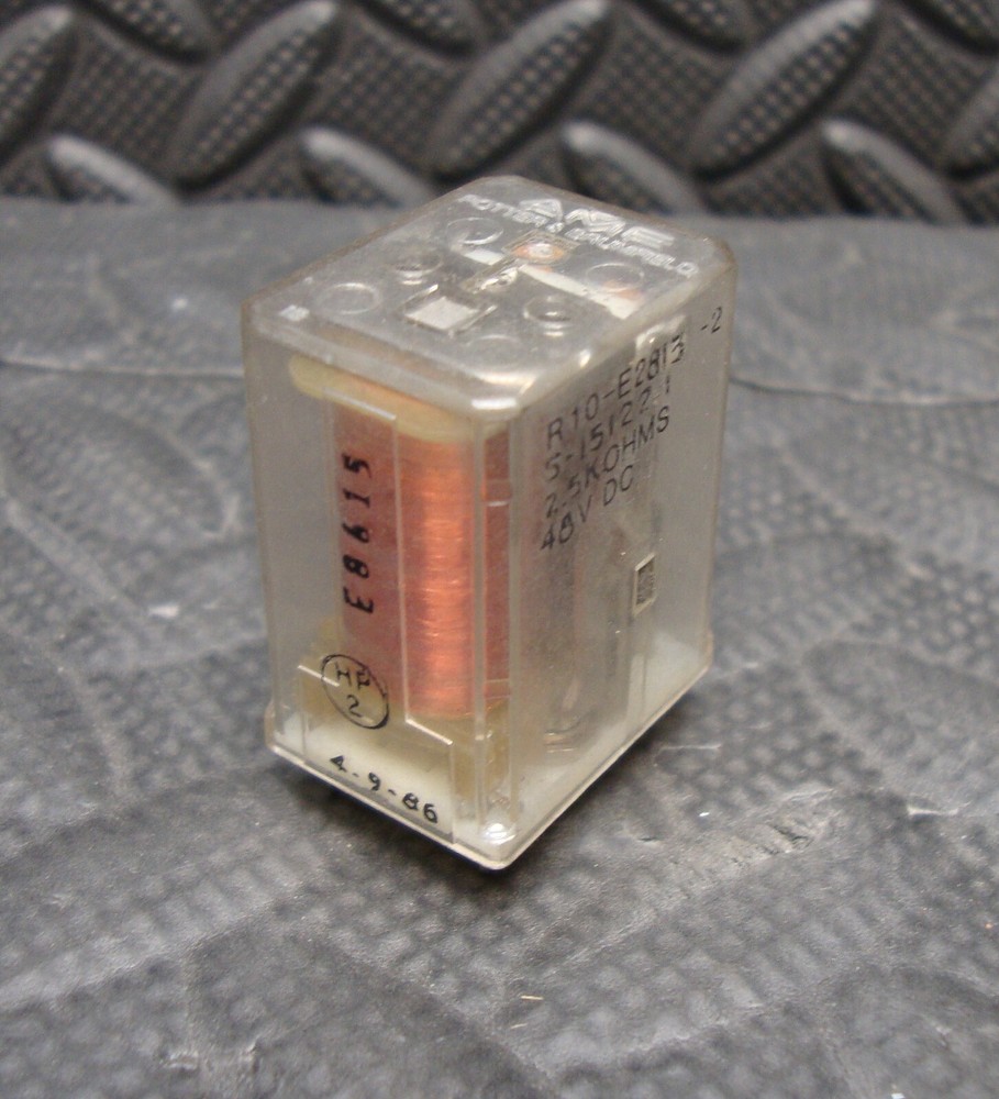 Potter & Brumfield R10-E2813-2 2.5 K Ohms 48 V DC Relay Plug In Used