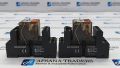 LOT OF 2X SCHRACK PT570730 RELAY WITH BASE PT78704 230VAC