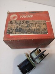 TRANE RLY1237 SPDT RELAY 12A / 125VAC