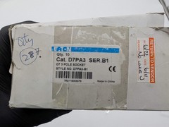 Eaton D7PA3 General Purpose Relay Socket 3 Pole 300V 10A 11 Pins