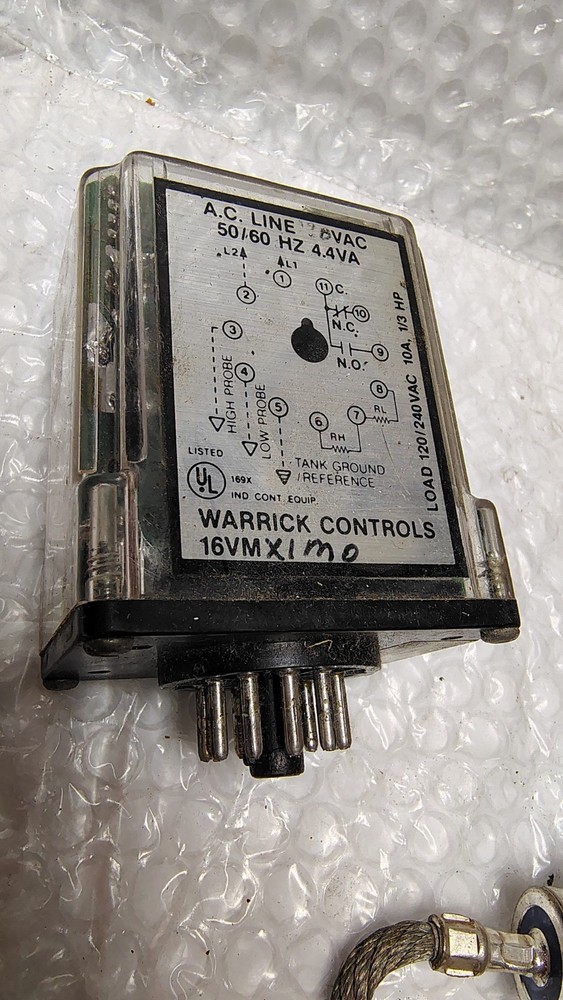 WARRICK CONTROLS 16VMXIMO PLUG IN RELAY LINE 120VAC LOAD 120/240VAC 10A 1/3 HP