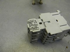 Allen-Bradley 700DC-MB220 SER A Relay with AB 194-MA22 Ser A Contact