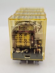 IDEC RY2S-U Plug-In Relay 4PC 24VDC Coil