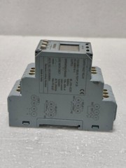 SIEMENS 7UG0861-1BU20 EARTH LEAKAGE RELAY VOLTAGE 270V AC/DC FREE FAST