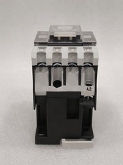 ALLEN-BRADLEY 700-CFX220KF CONTROL RELAY COIL VOLTAGE 220V FAST SHIPPING