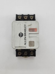 Allen-Bradley 700-HB33A1 Relay w Socket Base 10A 1/4HP 120V 11Pin Series A