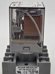 Allen-Bradley 700-HF32A1 Control Relay w/ Socket Base Ser D
